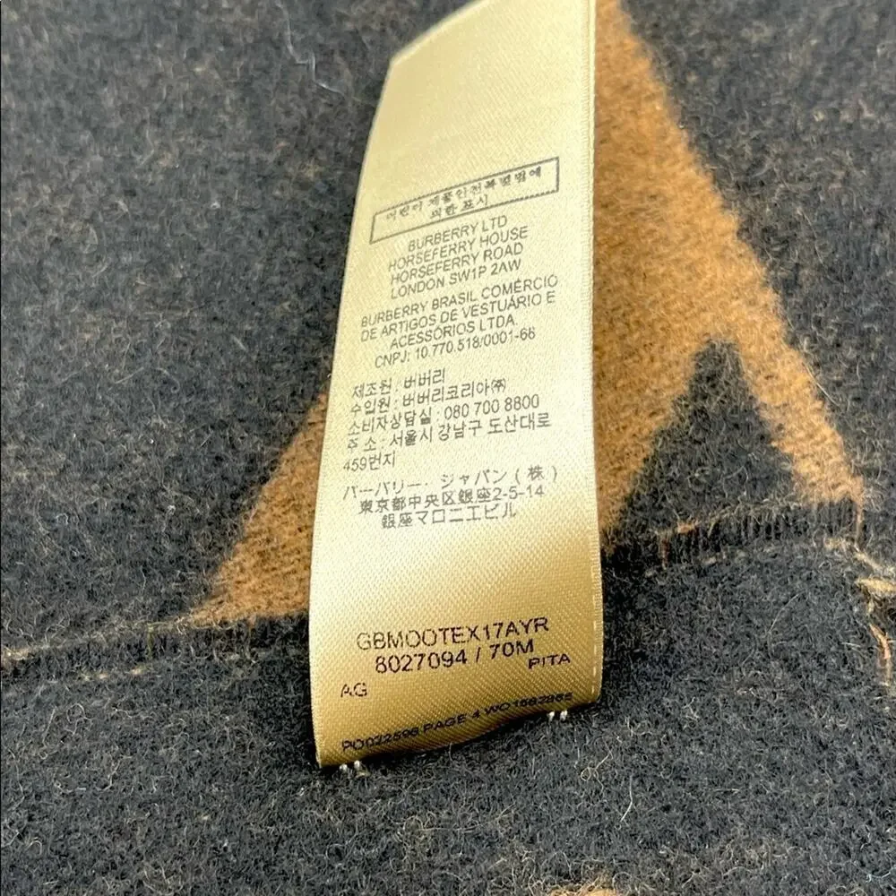 NEW RARE BURBERRY 100% cashmere Camel - Black Branded Logo Scarf UNISEX - Picture 8 of 12